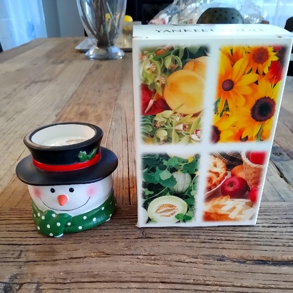 Brand new Yankee Candle Snowman Jack Frost ceramic candle holder - Picture 1 of 5